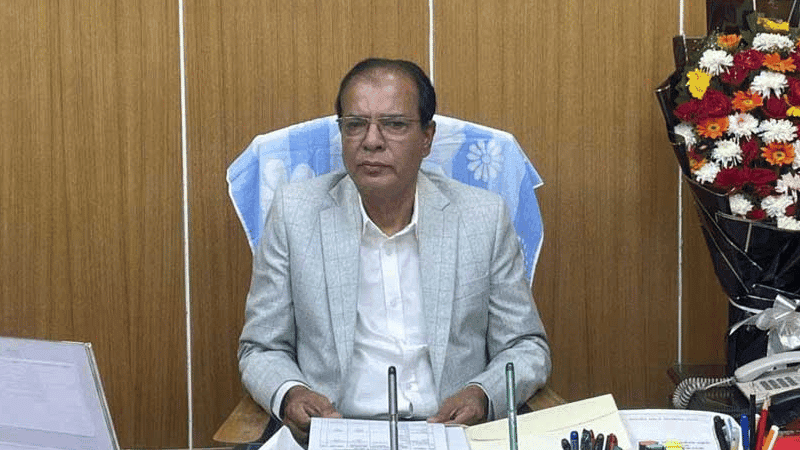 Relief Minister falls ill at Saidpur airport