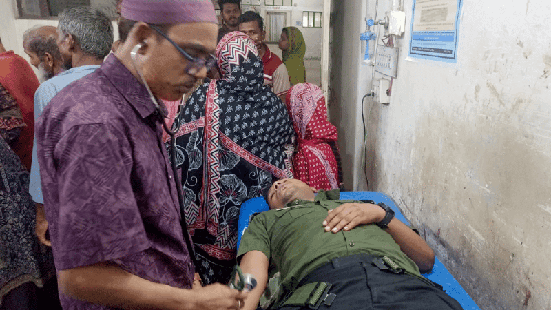 UNO attacked during protest at fuel pump in Panchagarh