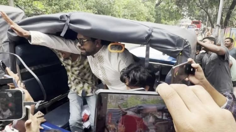 Rabindranath's graffiti vandalism: 4 remanded in sedition case