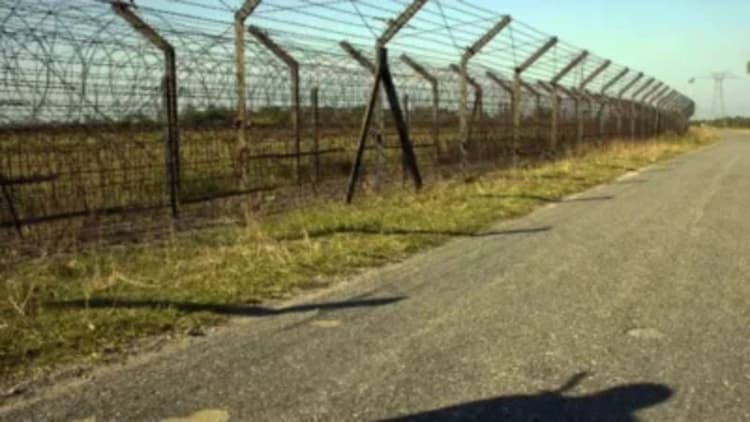 Bangladeshi youth killed by BSF gunfire at Lalmonirhat border