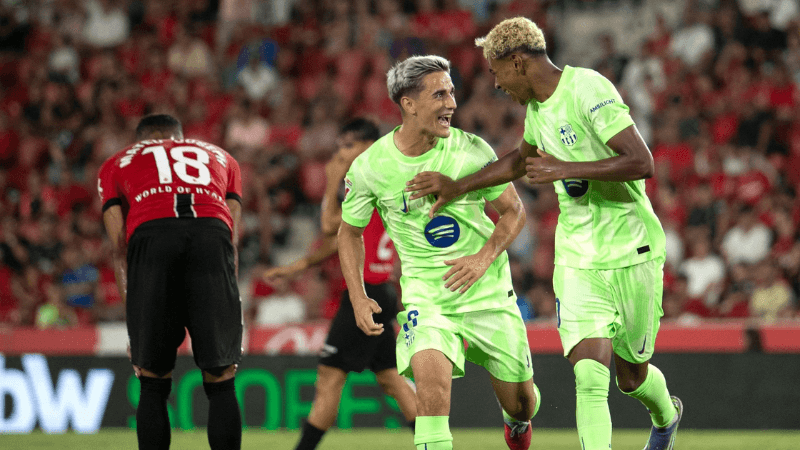 Barcelona begin title defense with dominant 3-0 win over Mallorca