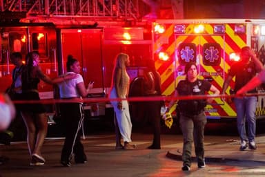 4 dead, dozens injured in Chicago mass shooting