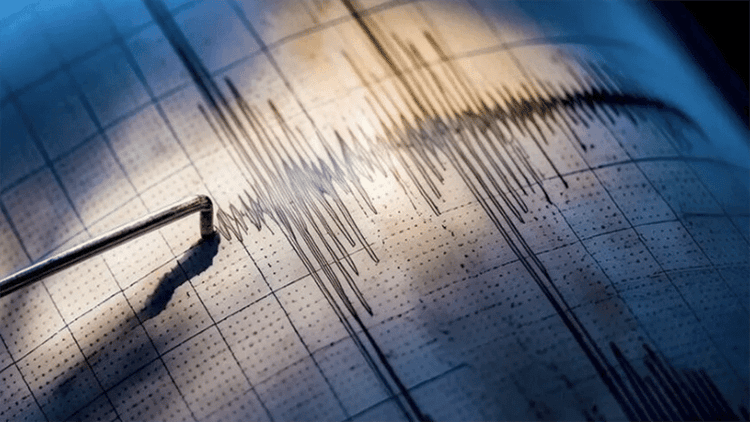 Two earthquakes strike eastern Japan within hours