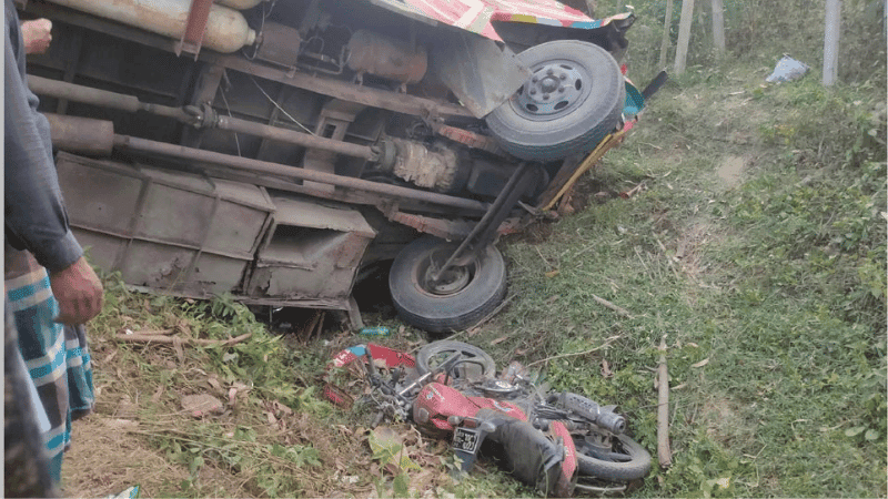 3 killed in bus–motorcycle head-on collision in Chattogram