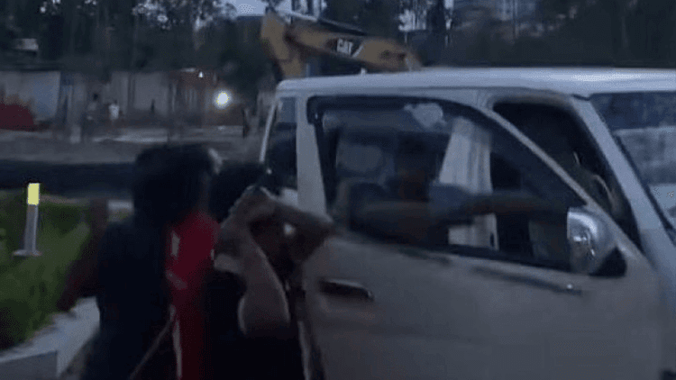 Attack on convoy of Nasiruddin Patwari and Sarjis Alam alleged