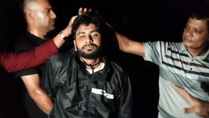 Fake NSI officer held while taking Tk 5 lakh bribe in Natore