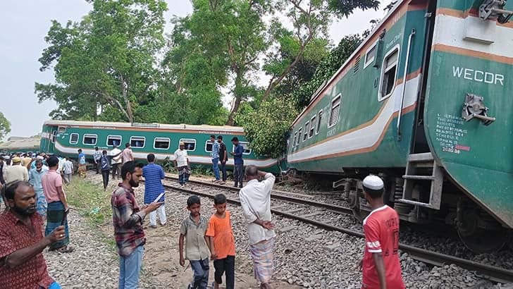 Bijoy Express: Rail link restored 14 hours after train derailment