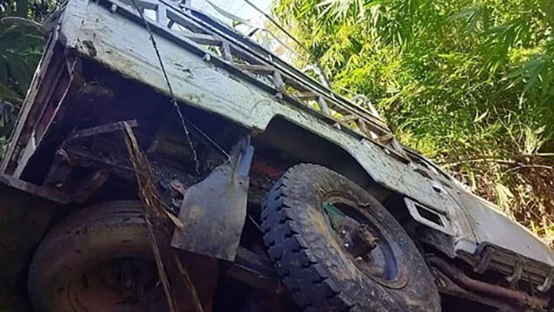 2 tourists die in Bandarban road crash