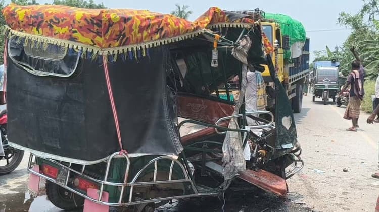Father, daughter among three killed in road crash in Meherpur