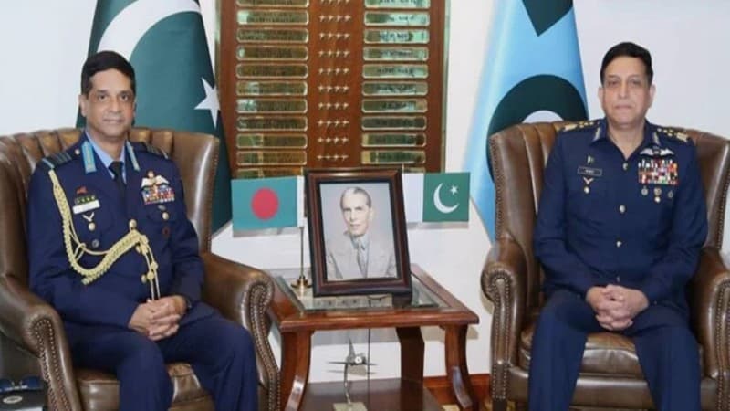 Bangladesh, Pakistan air force chiefs meet, discuss on JF-17 Thunder fighter jets