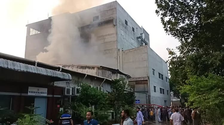 Fire at Ibn Sina medicine factory in Gazipur