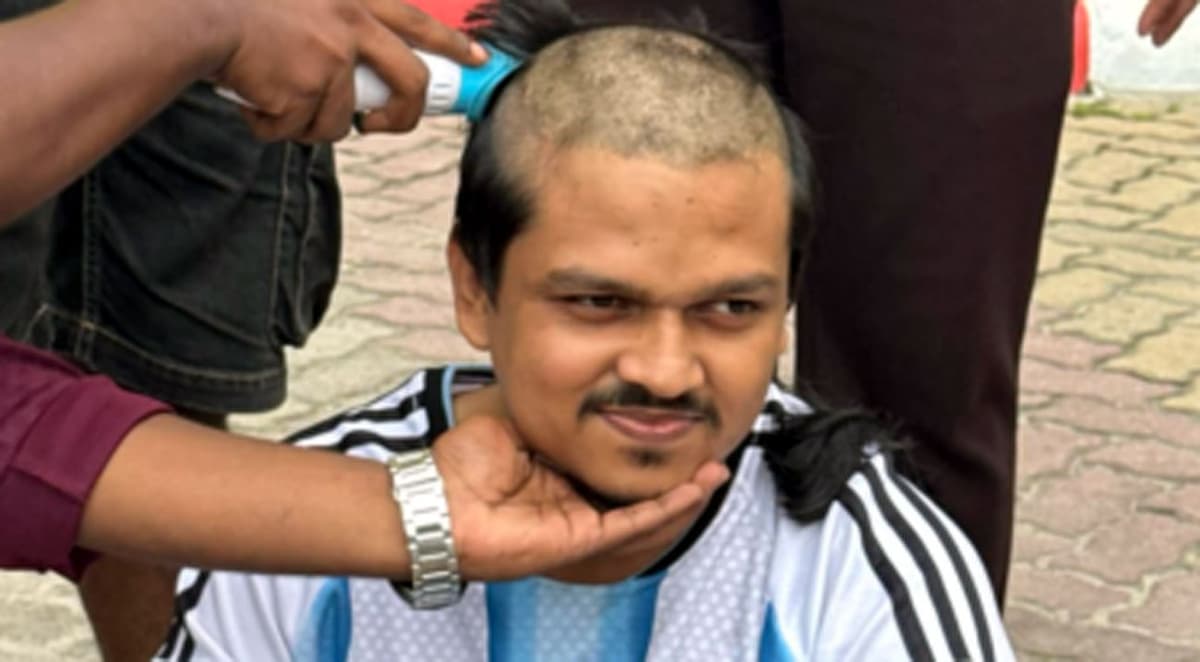 Argentina supporter in Patuakhali goes bald after Brazil victory