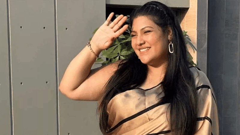 Actress Karina Kaysar on life support