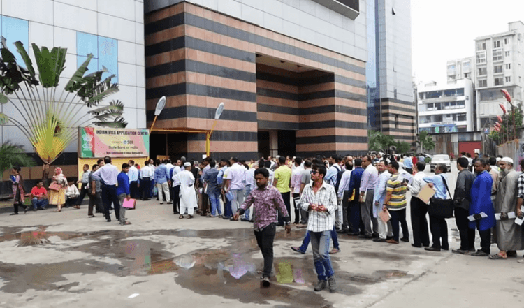 Indian tourist visa resumes: Long queues on first day at visa centres