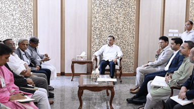 Govt, Bishwo Shahitto Kendro to jointly promote reading culture among students