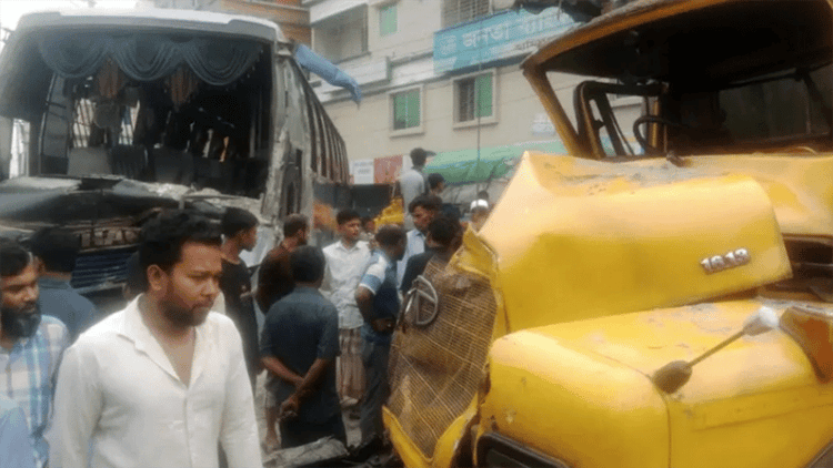 2 killed in bus-truck collision in Tangail