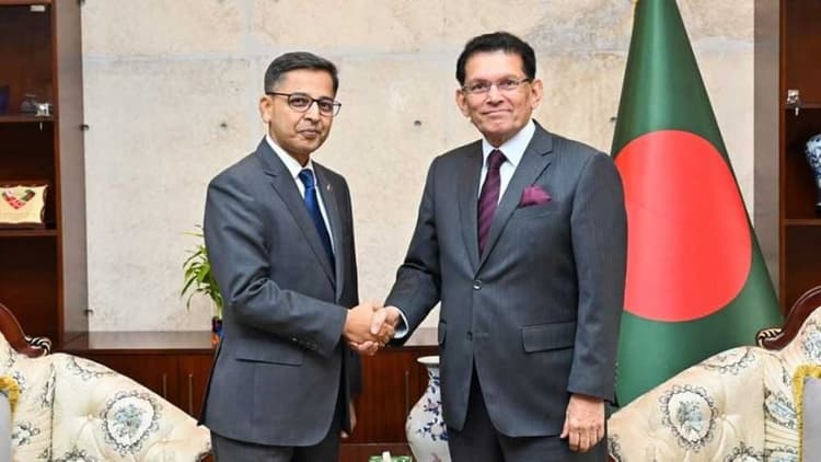 Indian envoy Pranay Verma pays farewell call on Foreign Minister