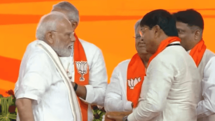 Two held with weapon from Narendra Modi's event venue