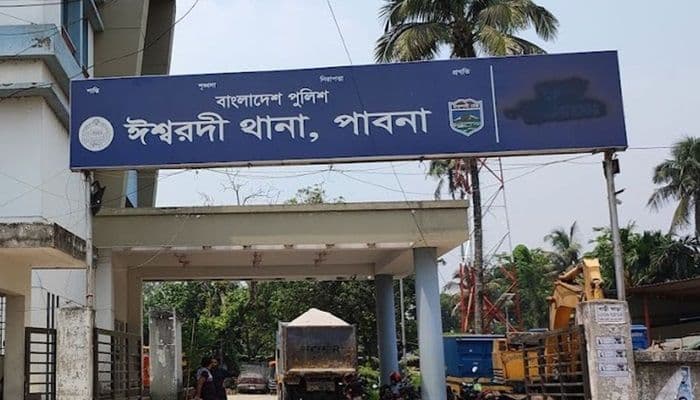 Two killed as rescue attempt ends in road crash in Ishwardi