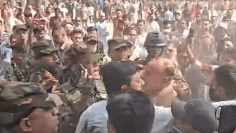 Nasiruddin Patwary comes under attack, rescued by army