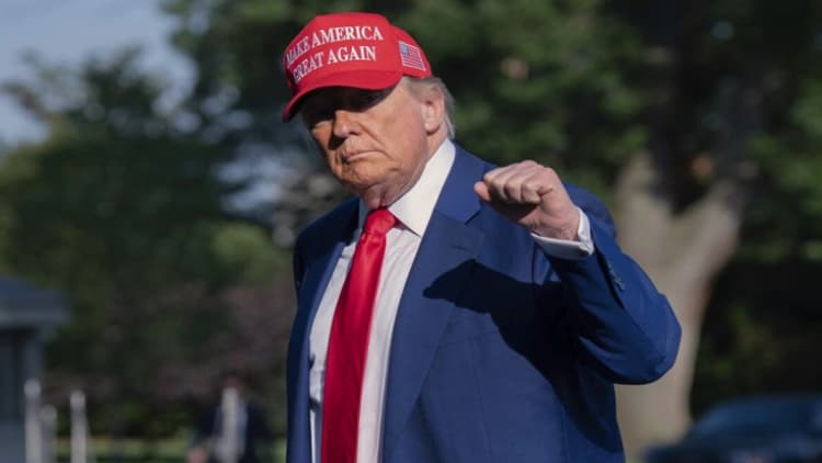 Trump threatens to kill all leaders of Iran