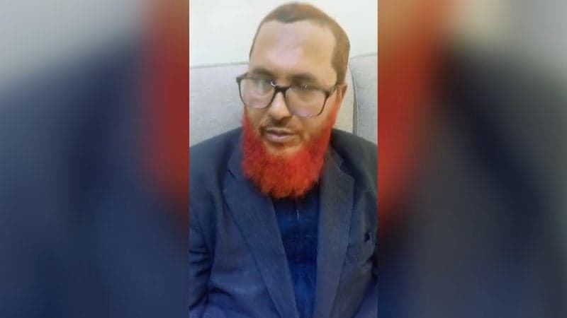 Jamaat leader nabbed with Tk 50 lakh at Syedpur airport