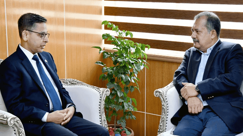 Indian high commissioner meets  info minister