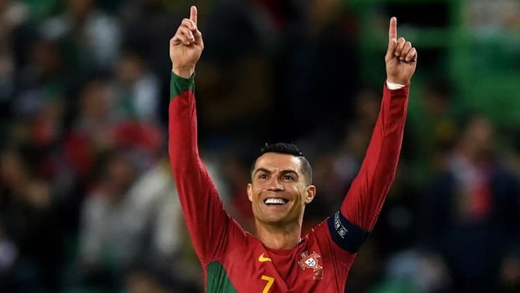 Ronaldo in Portugal's starting XI for World Cup opener