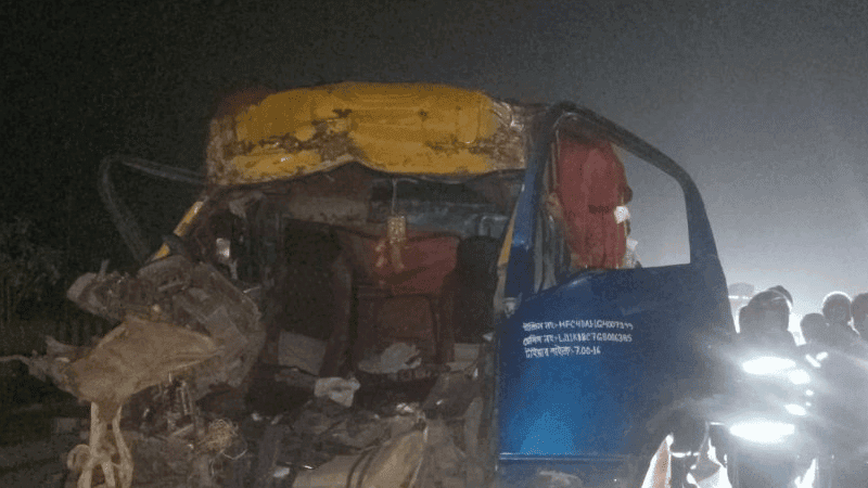 Two killed in road crash on Dhaka–Mawa expressway