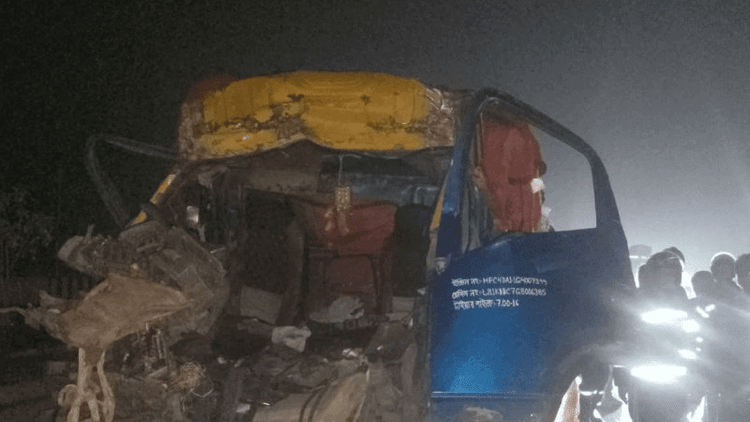 Two killed in road crash on Dhaka–Mawa expressway