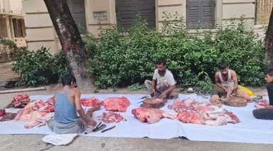 Students slaughter cow beside JnU VC’s residence to protest ban
