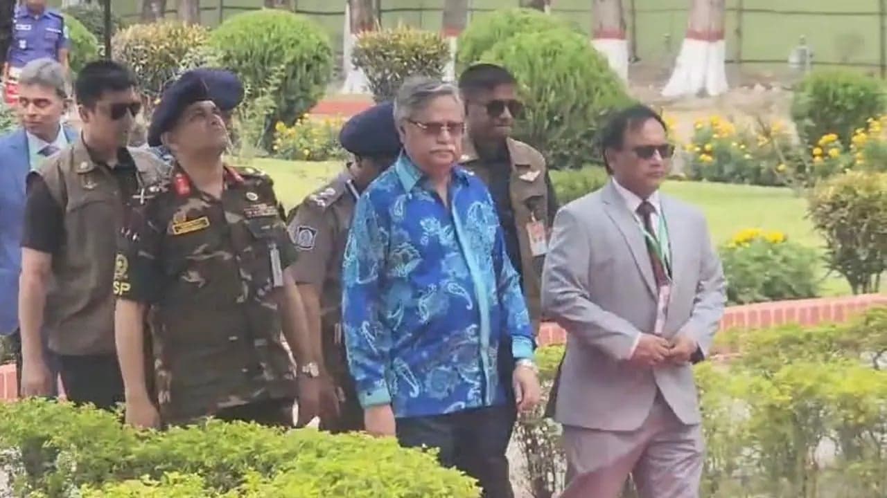 President arrives in Pabna for four-day official visit