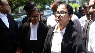 Mamata Banerjee appears at Kolkata High Court in lawyer's attire