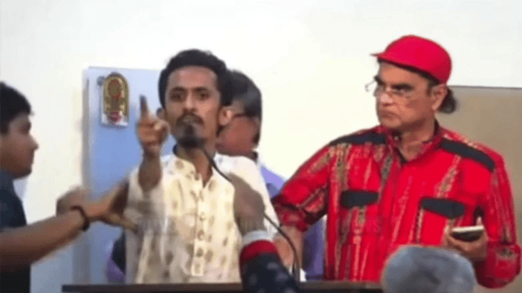 Mohan Raihan faces stage protest during July Poetry event at Bangla Academy