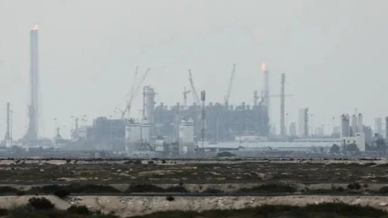 Missile strike hits major LNG facility in Qatar