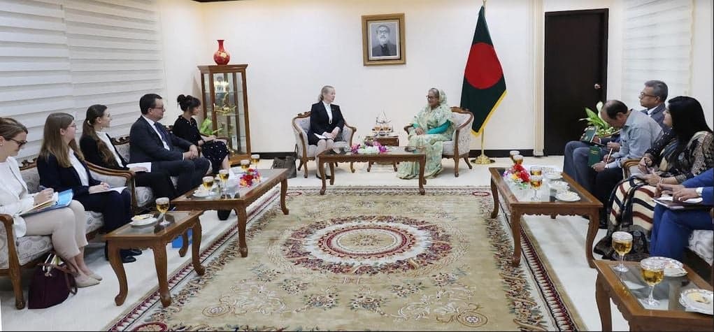 PM reiterates commitment to hold free, fair election