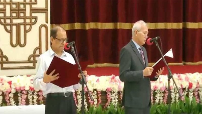 Two more advisers to Yunus’s interim government sworn-in