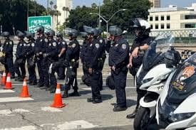 700 US marines deployed to Los Angeles amid immigration protests