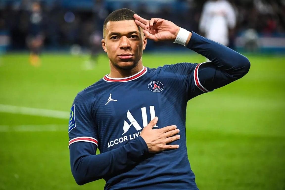 Mbappé joins Messi in Golden Boot race with 8 goals