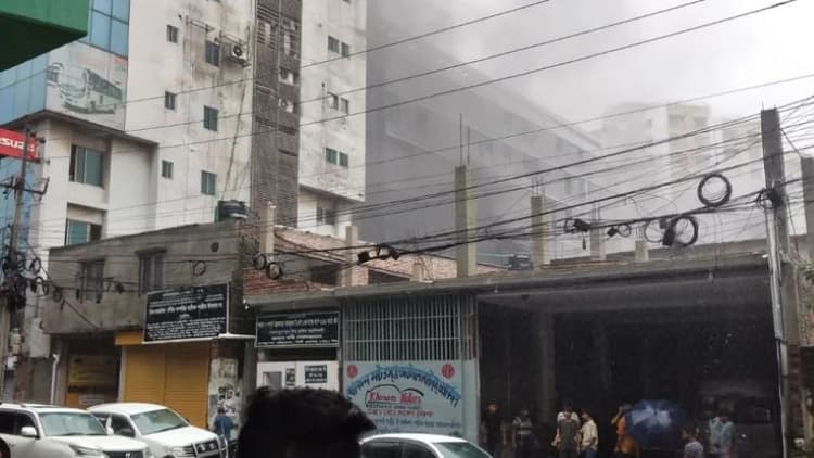 Fire breaks out at electrical substation near FDC in Dhaka