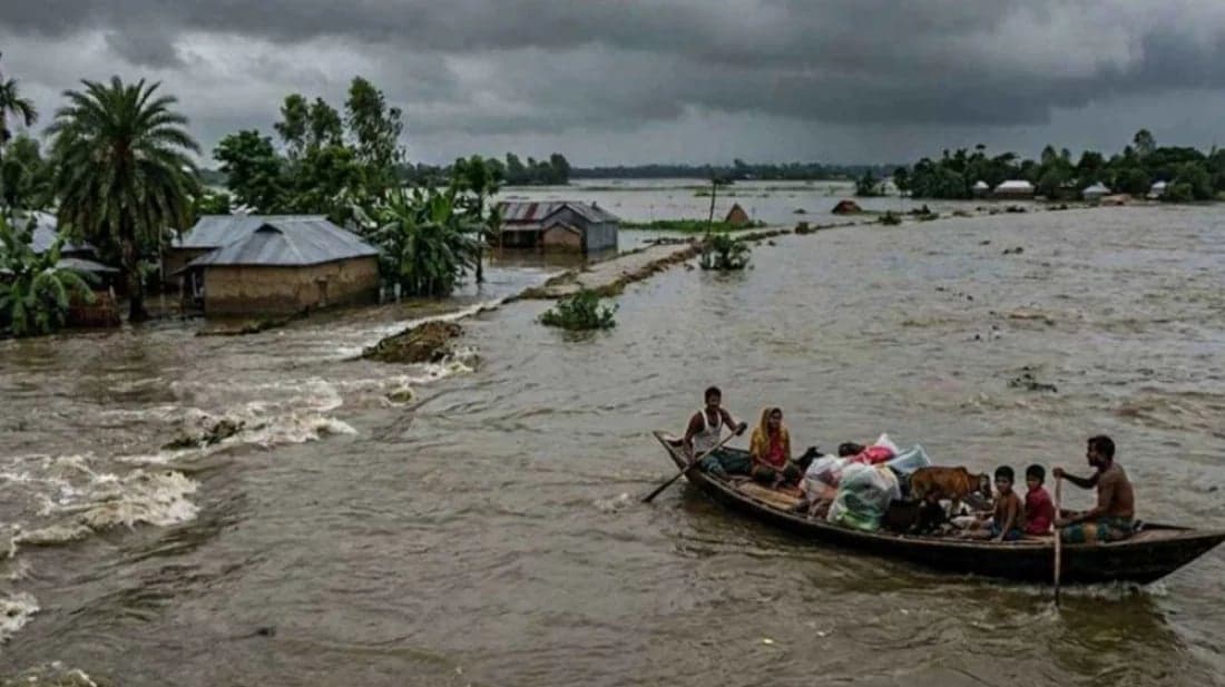 Flood situation worsens in 10 districts, rivers flowing above danger level
