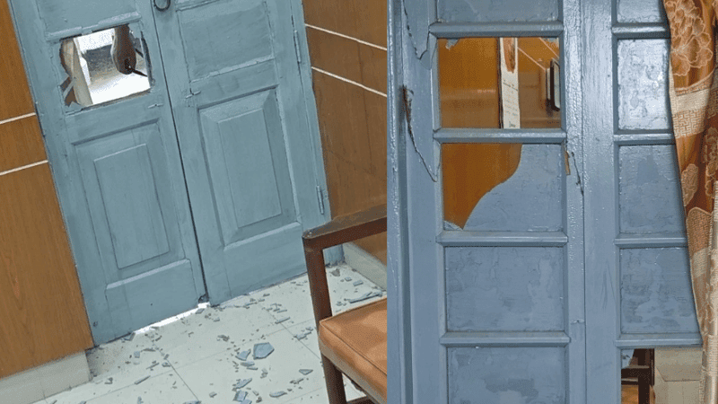 BNP activists accused of vandalising court chamber, judge's room in Chapainawabganj