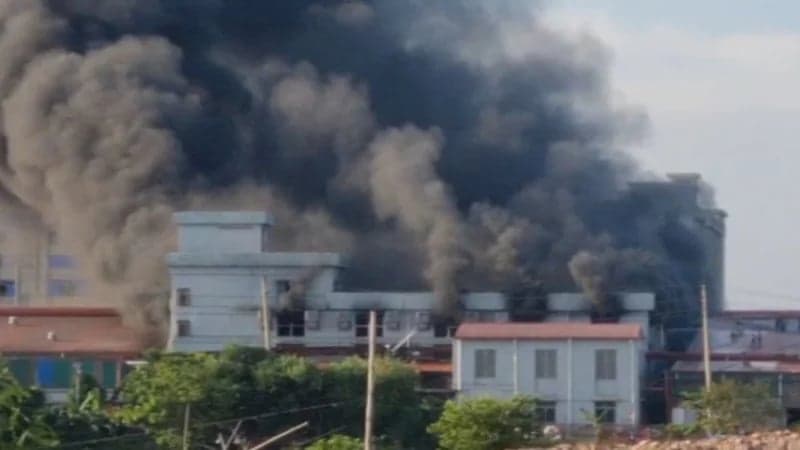 RFL factory catches fire in Narsingdi