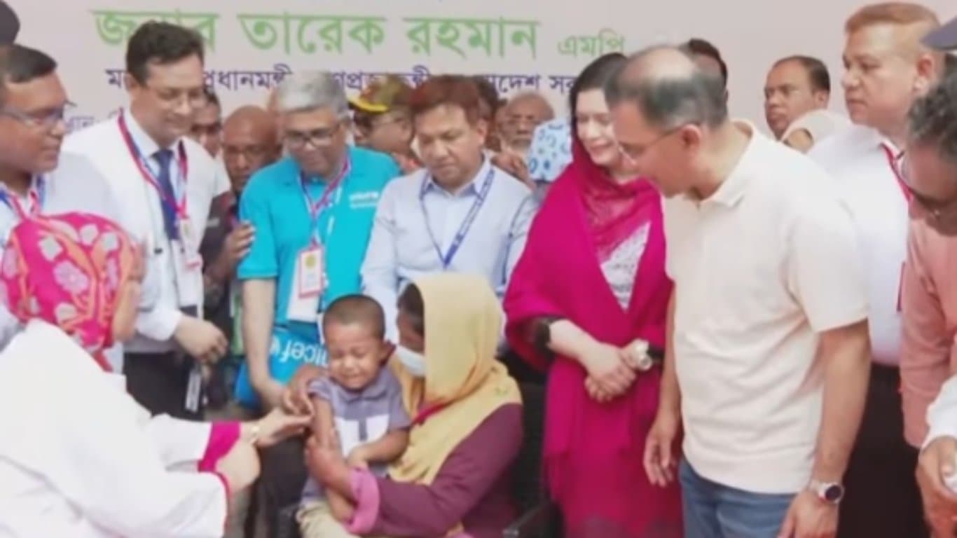 PM launches nationwide measles-rubella vaccination campaign
