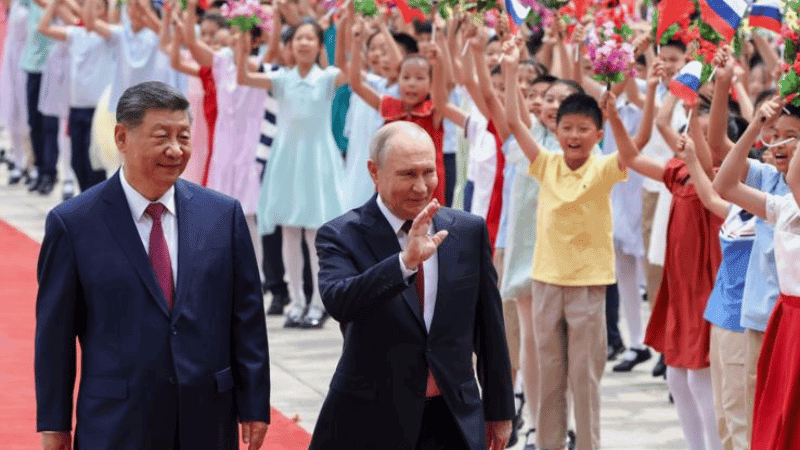 Putin and Xi sign 20 deals