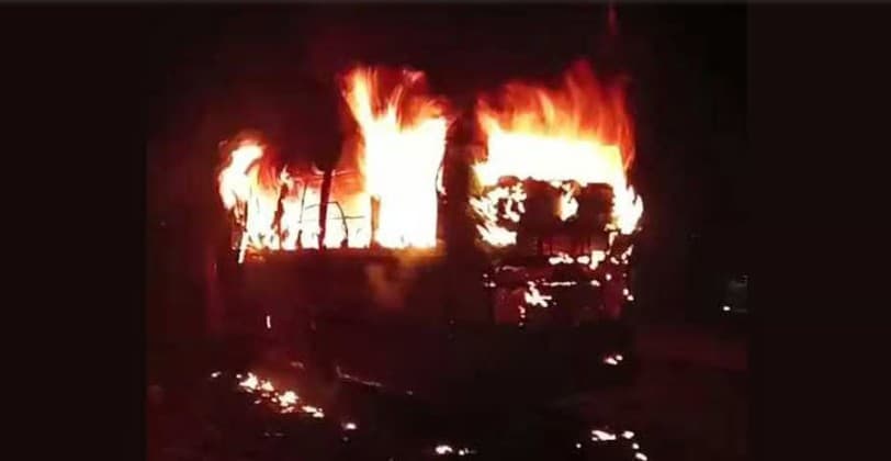 3 buses torched in Ashulia, Tikatuli, Motijheel