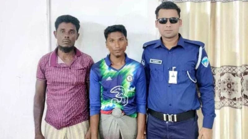 টেকনাফে অপহৃত দুই রোহিঙ্গা মাছ ব্যবসায়ী উদ্ধার, তিন অপহরণকারী গ্রেপ্তার