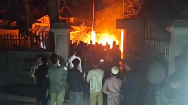 Ex-President Abdul Hamid's house vandalized, set on fire