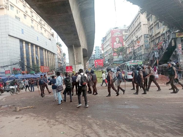 Traffic back to normal after police disperse Mirpur protesters