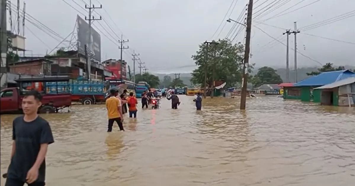 Hundreds of families trapped in water in Khagrachari